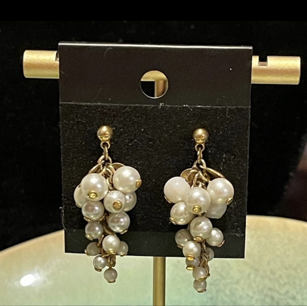 Vintage Pearl Cluster Earrings (pierced)